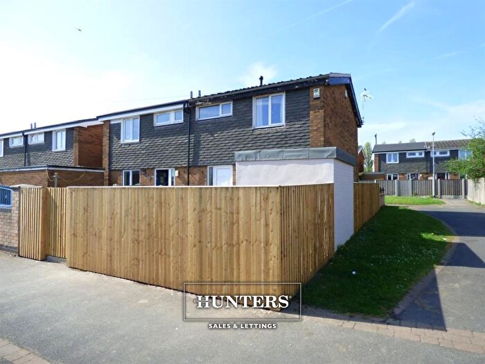2 Bedroom Semi-Detached House To Rent In Chequers Close, Pontefract, WF8