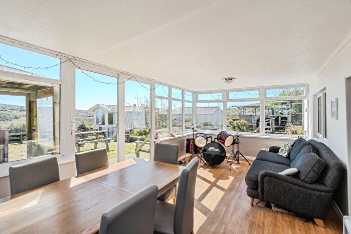 2 Bedroom Detached House For Sale In Baran Road, Pontardawe, Swansea, SA8