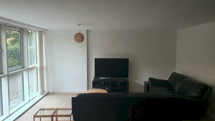 2 Bedroom Private Hall To Rent In Aalborg Place, Lancaster, LA1