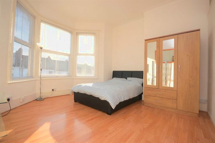 Studio To Rent In George Lane, London, SE13