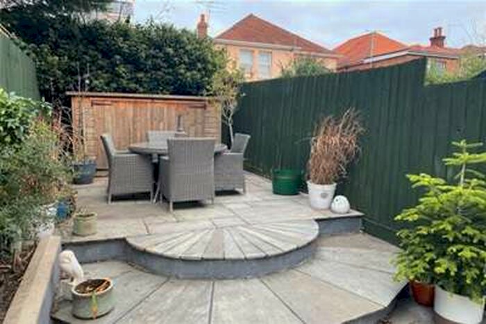 2 Bedroom Flat To Rent In Herbert Road ** Zero Deposit Option Available **, BH4