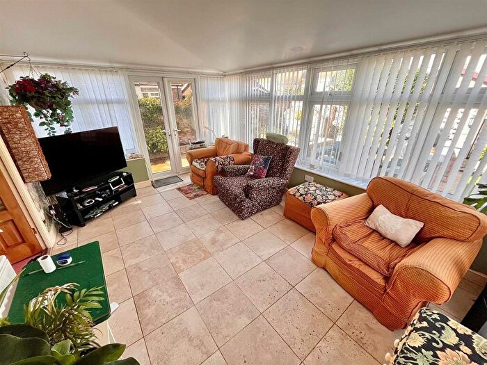 2 Bedroom Detached Bungalow For Sale In Spindrift Close, Winterton-On-Sea, Great Yarmouth, NR29