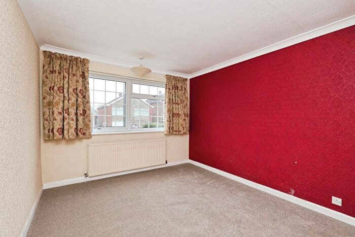 2 Bedroom Detached Bungalow For Sale In Byron Close, Dronfield, Sheffield, S18