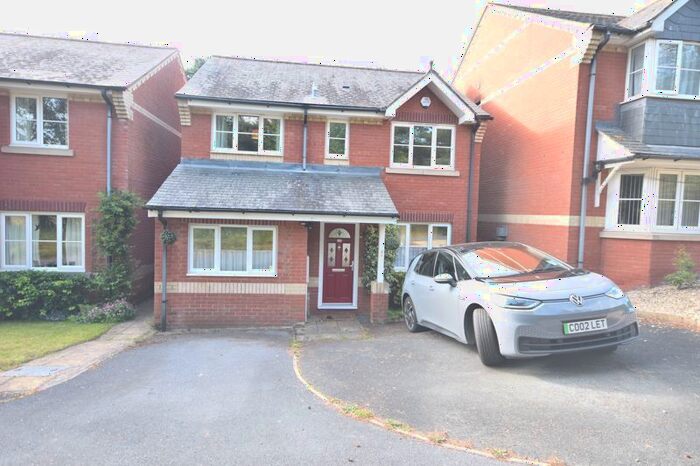 4 Bedroom Detached House To Rent In Etonhurst Close, Exeter, EX2