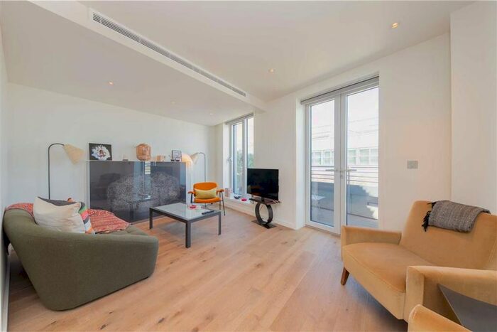 3 Bedroom Flat To Rent In Suffolk Street, London, SW1Y