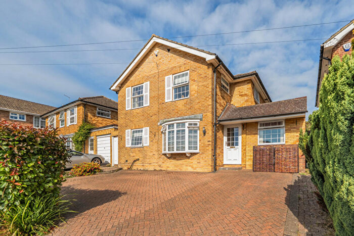 4 Bedroom House For Sale In Stephenson Drive, East Grinstead, RH19
