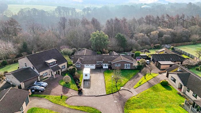 6 Bedroom Bungalow For Sale In Lumley Drive, Peterlee, SR8