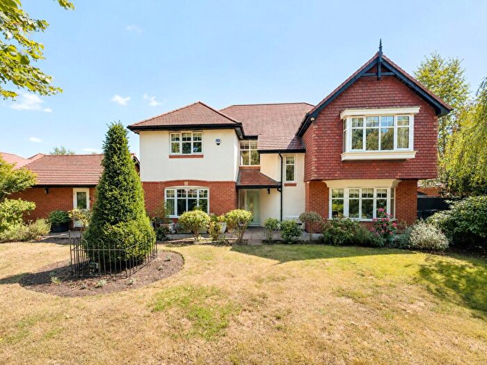4 Bedroom Detached House For Sale In Vyner Road South, Prenton, Merseyside, CH43