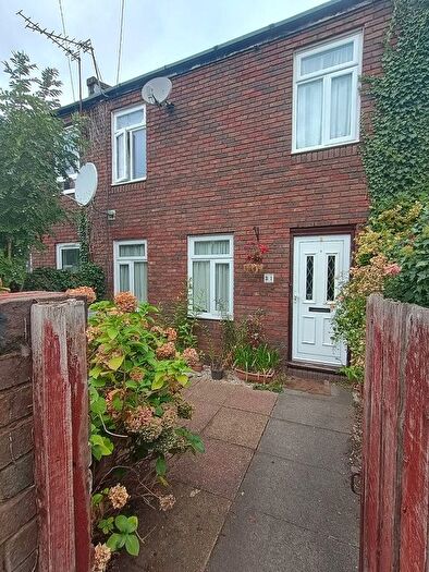 3 Bedroom Terraced House For Sale In Overbrook Walk, Edgware, Greater London., HA8