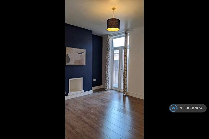 2 Bedroom Terraced House To Rent In Wilford Crescent East, Nottingham, NG2