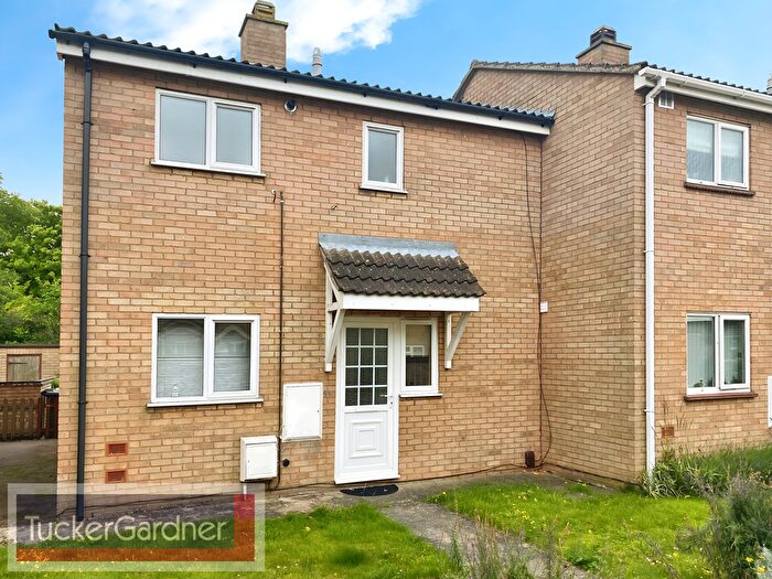 2 Bedroom Semi-Detached House To Rent In Laceys Way, Cambridge, CB22
