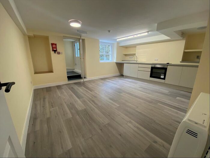 1 Bedroom Flat To Rent In Aberystwyth, Cardiganshire, SY23