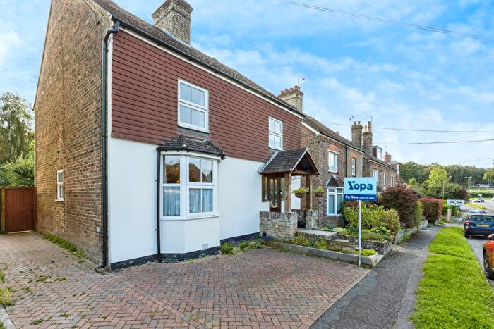 5 Bedroom Detached House For Sale In Faygate Lane, Horsham, RH12