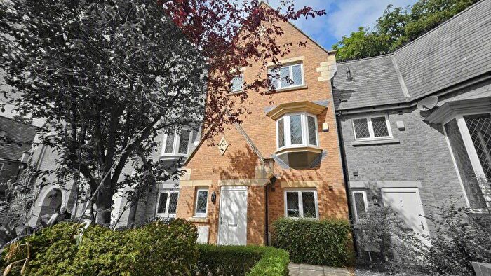 3 Bedroom Mews For Sale In Reeceton Gardens, Heaton. Bolton., BL1