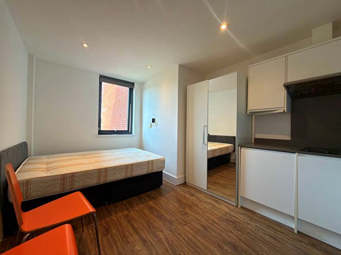 Studio To Rent In Hampden Road, Turnpike Lane, N8