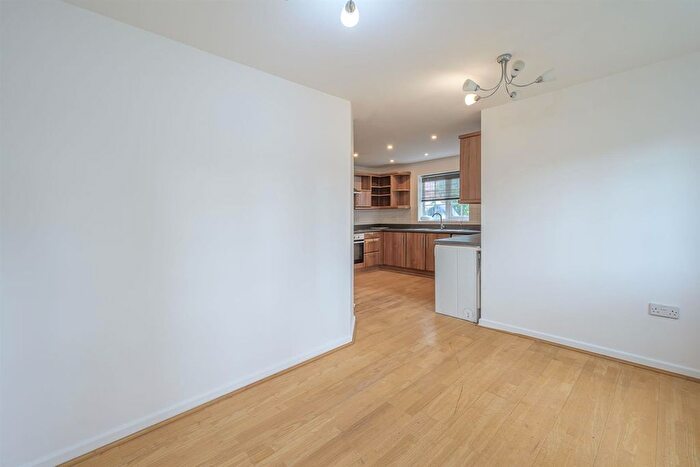 4 Bedroom End Of Terrace House For Sale In Columbus Ave, Brierley Hill, DY5