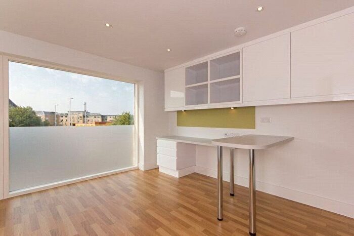 1 Bedroom Flat For Sale In Mallory House, East Road, Cambridge, CB1