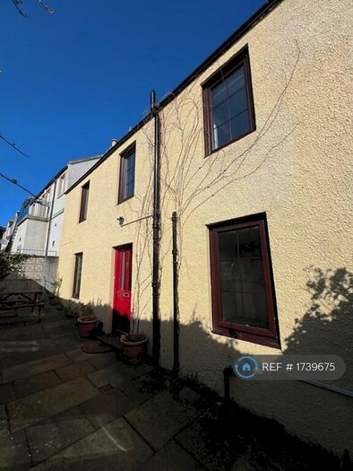 2 Bedroom Detached House To Rent In High Street, Forres, IV36