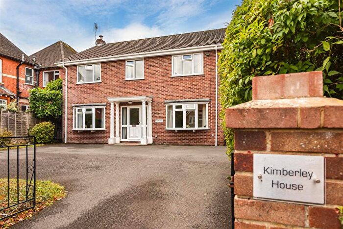 4 Bedroom Detached House For Sale In Kimberley, Alexandra Road, Andover, SP10