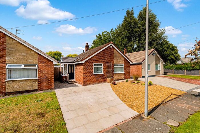 2 Bedroom Detached Bungalow For Sale In Minton Way, Widnes, WA8