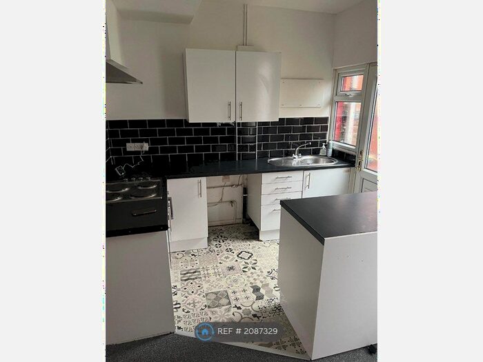 3 Bedroom Terraced House To Rent In Gray St, Bootle, L20