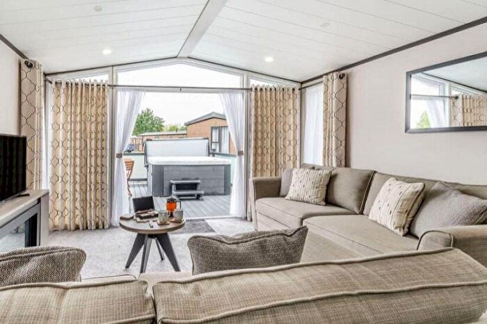 2 Bedroom Lodge For Sale In Two Bed Victory Lakewood (), Willow Pastures Country Park, Skirlaugh, Hull, East Riding Of Yorkshire, HU11