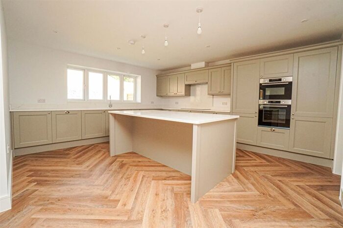 5 Bedroom Detached House For Sale In Hollington Park Road, St. Leonards-On-Sea, TN38