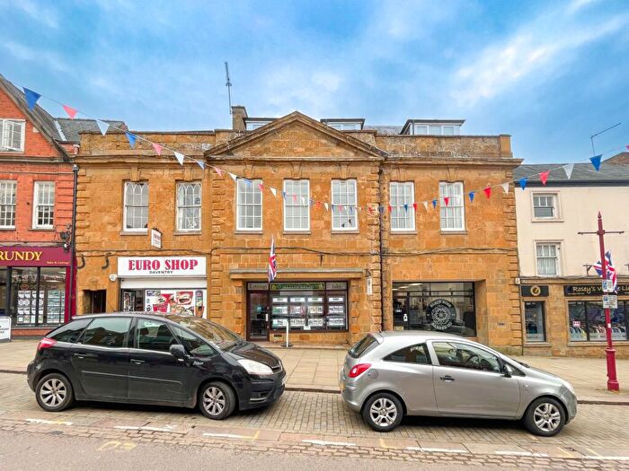 1 Bedroom Apartment To Rent In Foundry Court, Daventry, NN11