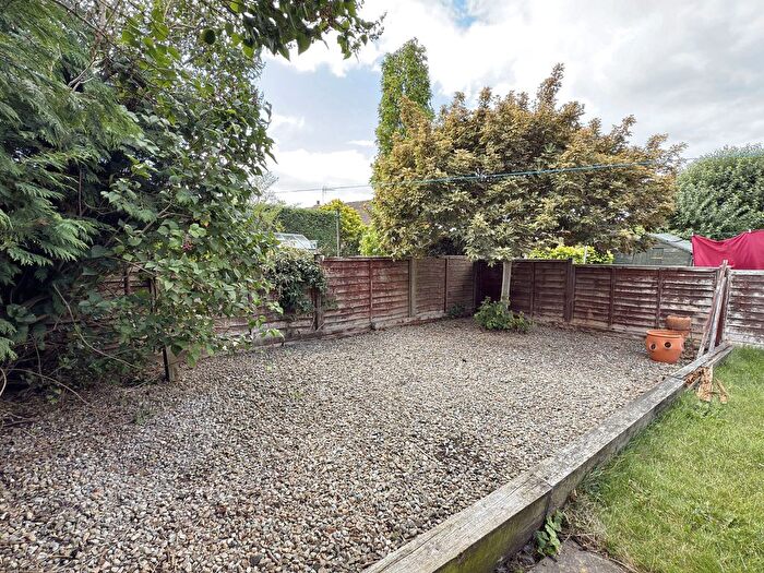 2 Bedroom Bungalow For Sale In Woodfield Road, Harrogate, HG1