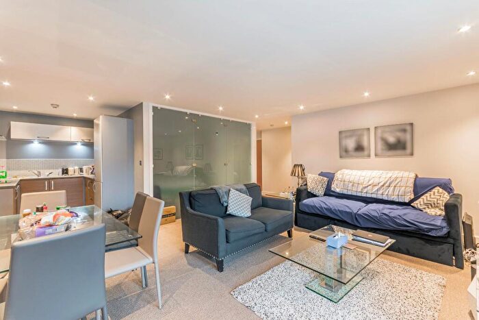 2 Bedroom Apartment For Sale In The Habitat, Woolpack Lane, Nottingham, Nottinghamshire, NG1