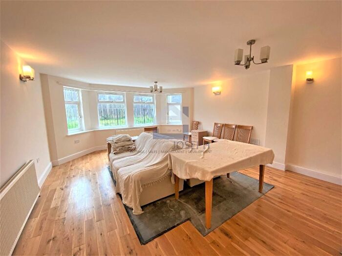 4 Bedroom Flat To Rent In Farnan Lodge, Farnan Road, Streatham, SW16