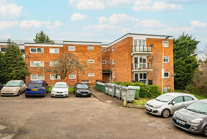 2 Bedroom Apartment To Rent In Clarendon Road, Harpenden, Hertfordshire, AL5