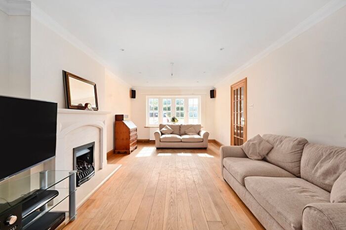 5 Bedroom Detached House For Sale In Rye Hill, Playden, TN31