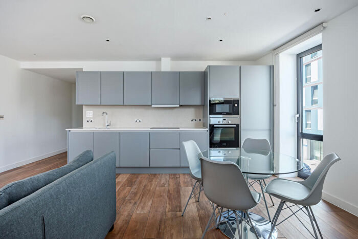 2 Bedroom Apartment To Rent In Three Colts Ln, London, E2