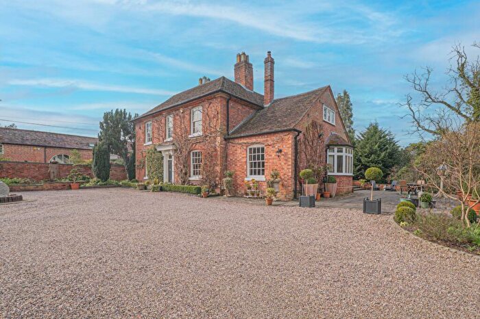 4 Bedroom Detached House For Sale In Darley Green Road, Knowle, B93