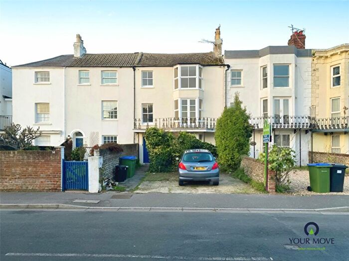 3 Bedroom Maisonette To Rent In West Street, Bognor Regis, West Sussex, PO21
