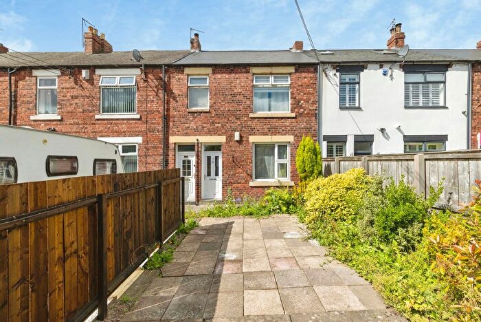 1 Bedroom Flat For Sale In George Street, Birtley, Chester Le Street, Tyne And Wear, DH3