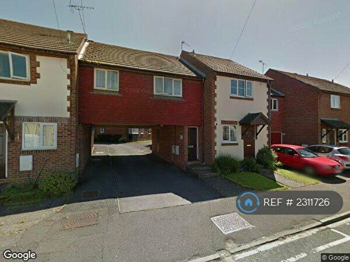 2 Bedroom Flat To Rent In Upper Bognor Road, West Sussex, PO21