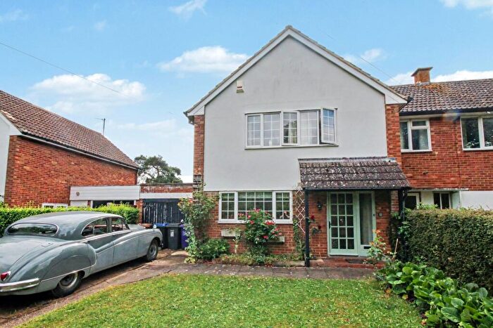 3 Bedroom Semi Detached House For Sale In Wilbury Hills Road, Letchworth Garden City, SG6