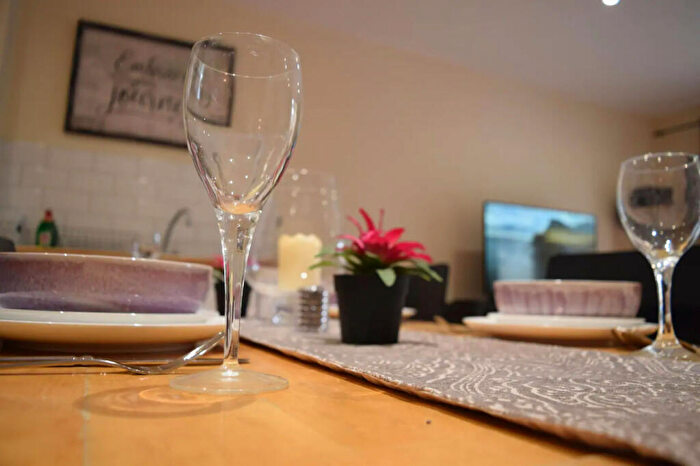 4 Bedroom Terraced House To Rent In Bishops Way, London., E2