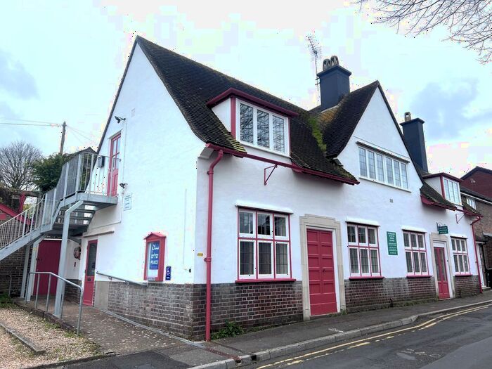 2 Bedroom Flat To Rent In Holloway Road, Dorchester, DT1