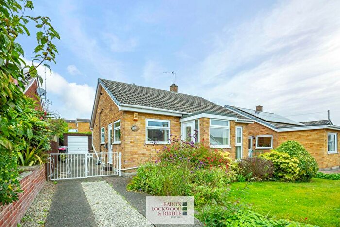2 Bedroom Bungalow For Sale In Balmoral Way, Bramley, Rotherham, S66