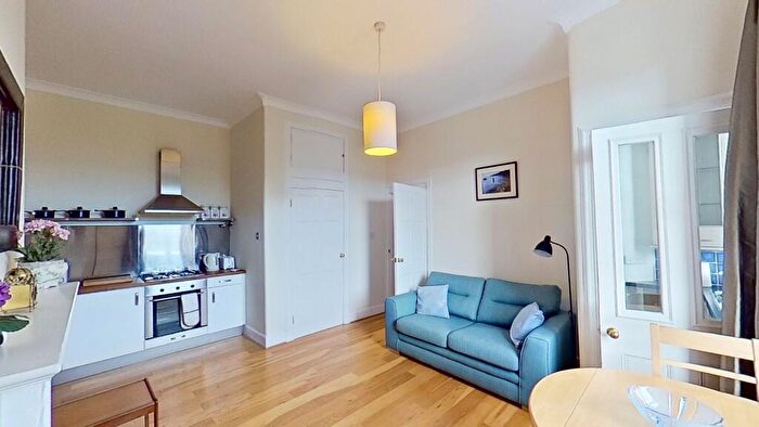 1 Bedroom Flat To Rent In Bellevue Road, Edinburgh, EH7