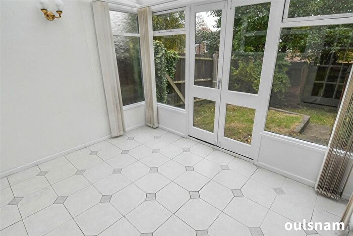 3 Bedroom Terraced House For Sale In Brassie Close, Birmingham, West Midlands, B38