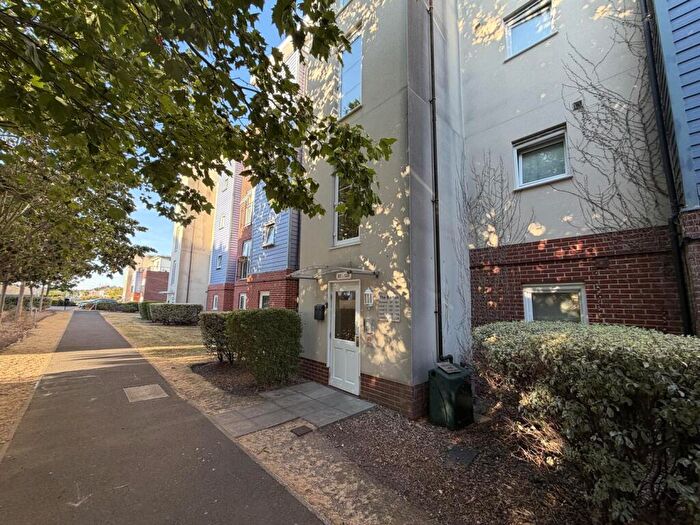 1 Bedroom Flat To Rent In Alexander Square, Eastleigh, SO50