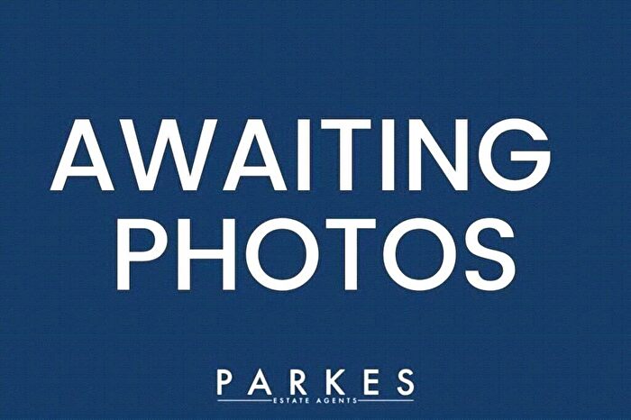 2 Bedroom Apartment For Sale In St. Annes Street, London, E14