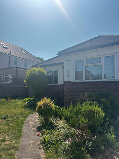 3 Bedroom Bungalow To Rent In Felstead Road, Orpington, Kent, BR6