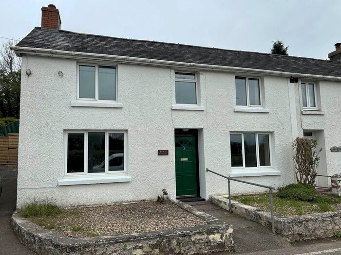 3 Bedroom Semi-Detached House To Rent In Vale Of Cledlyn, Drefach, Llanybydder, SA40