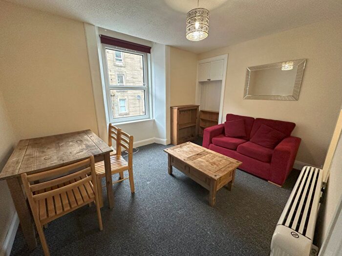 1 Bedroom Flat To Rent In Rosefield Street, Dundee, DD1