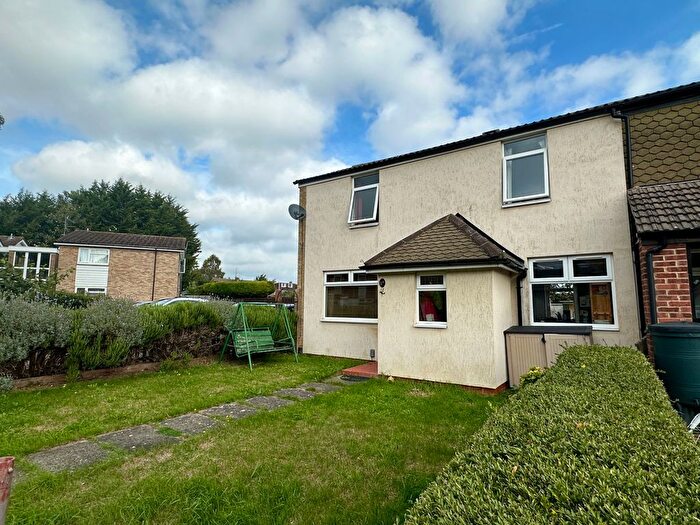 3 Bedroom End Of Terrace House For Sale In Patterdale Walk, Northampton, NN3